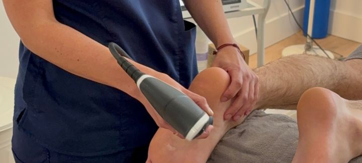 Ondas de choque para tratar el espolón calcáneo y la fascitis plantar